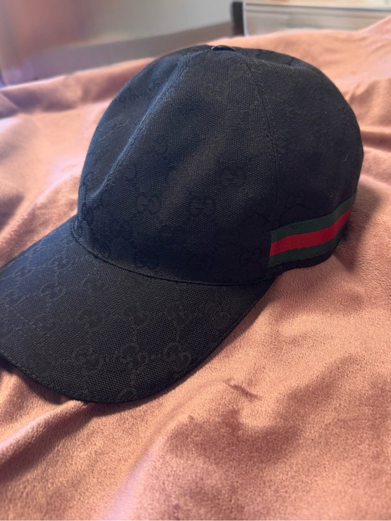 Gucci Accessories - Gucci Black Cap with Green and Red Web Stripe Unisex